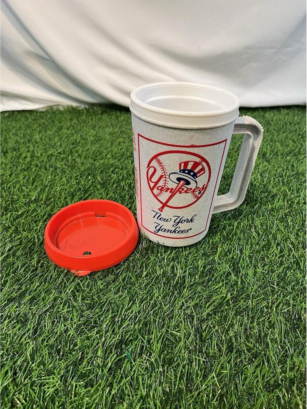Vintage 90s MLB New York Yankees Insualted Plastic Travel Mug W Red Lid